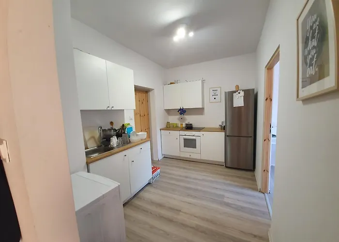 Mieszkanie Blisko Skwerku Apartament *