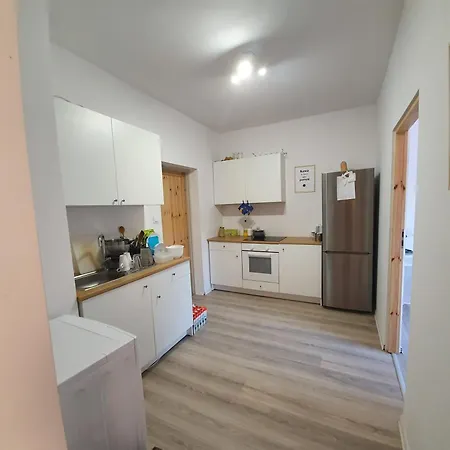 Mieszkanie Blisko Skwerku Apartament *